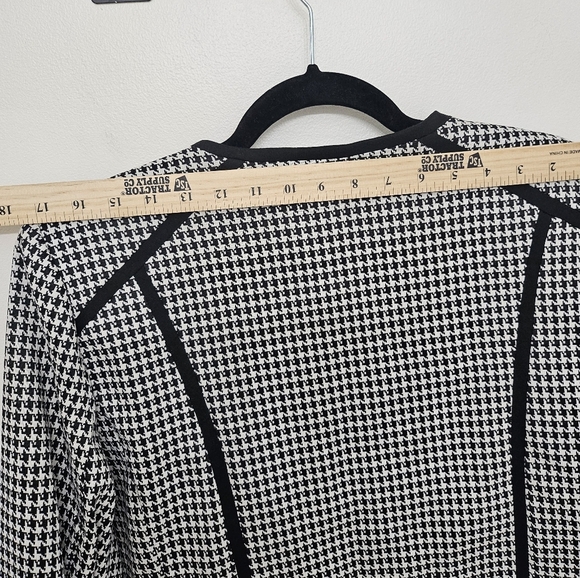 Calvin Klein Elegant Black and White Houndstooth Suit Jacket size 18 - Picture 8 of 12